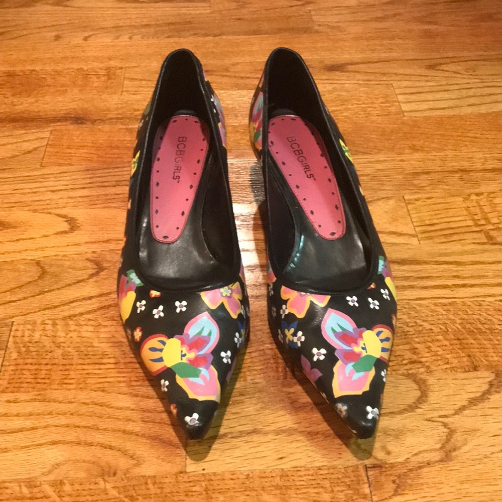 BCGGirls low leather heels with floral print